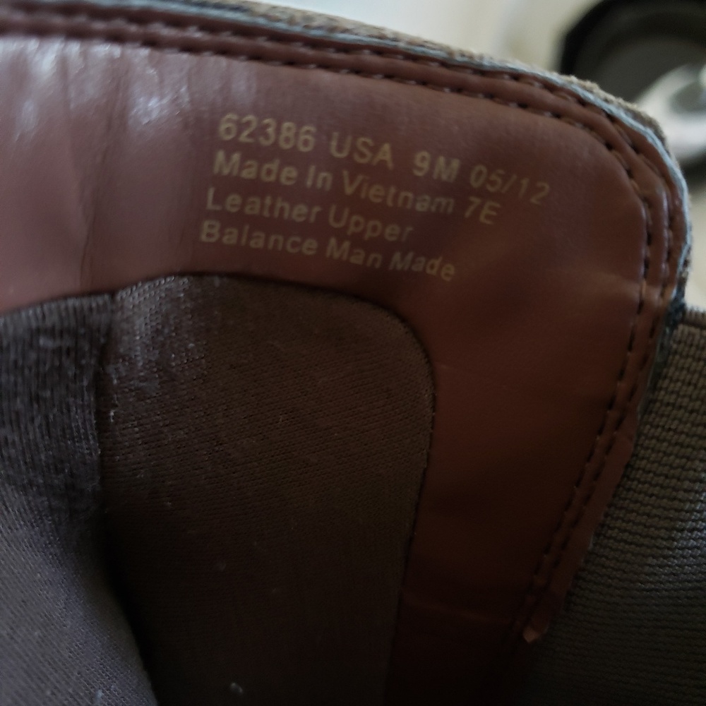 Clarks Leather Ankle Boots 9M - Picture 5 of 9